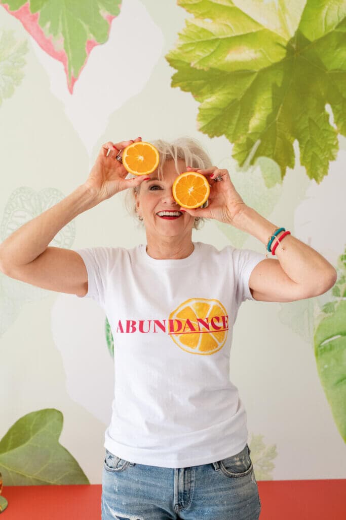 Marjolein Dubbers in Abundance T-shirt
